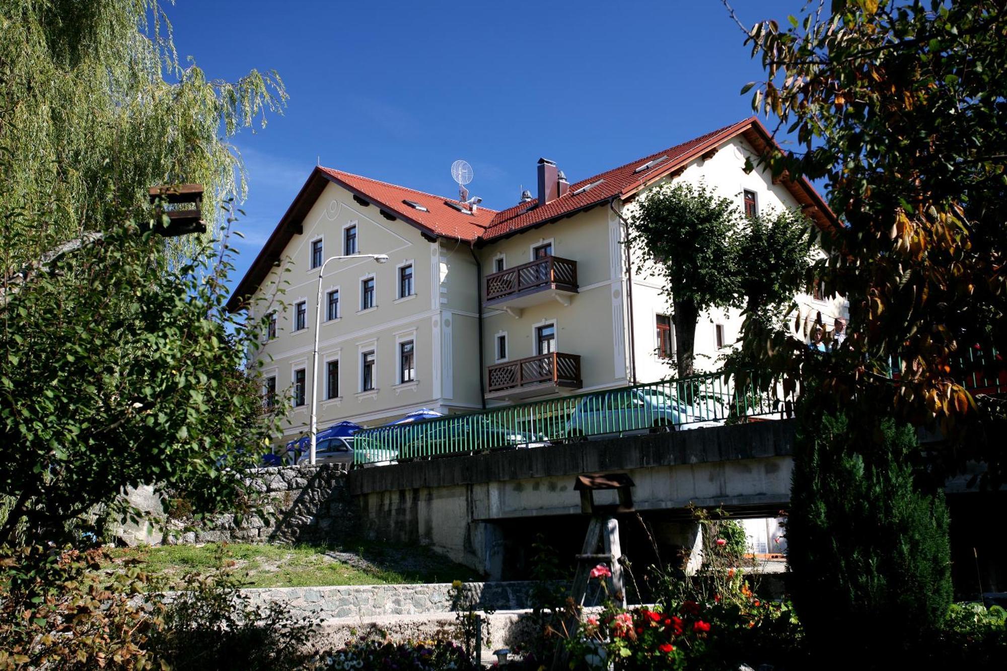 Hotel Bitoraj Fužine Eksteriør bilde